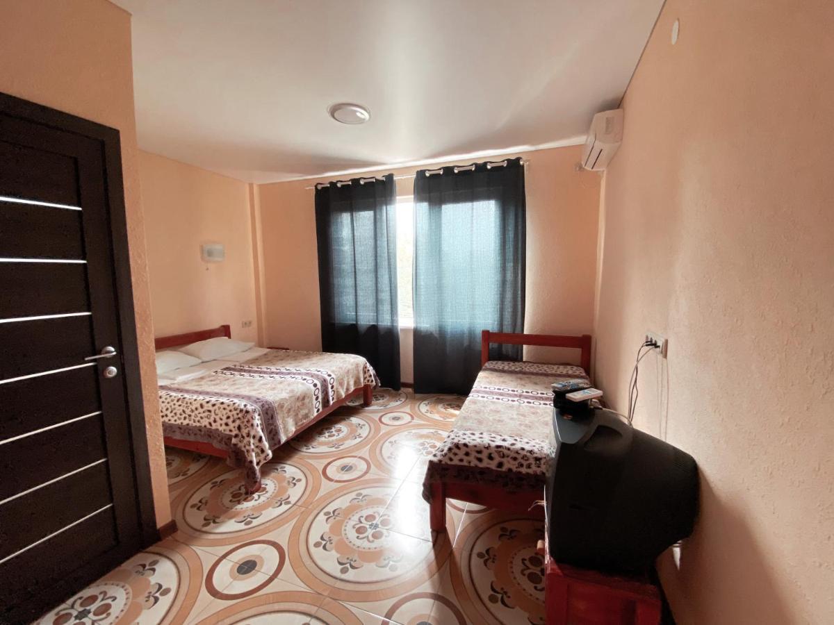 Guest House Harmony Pizunda Exterior foto