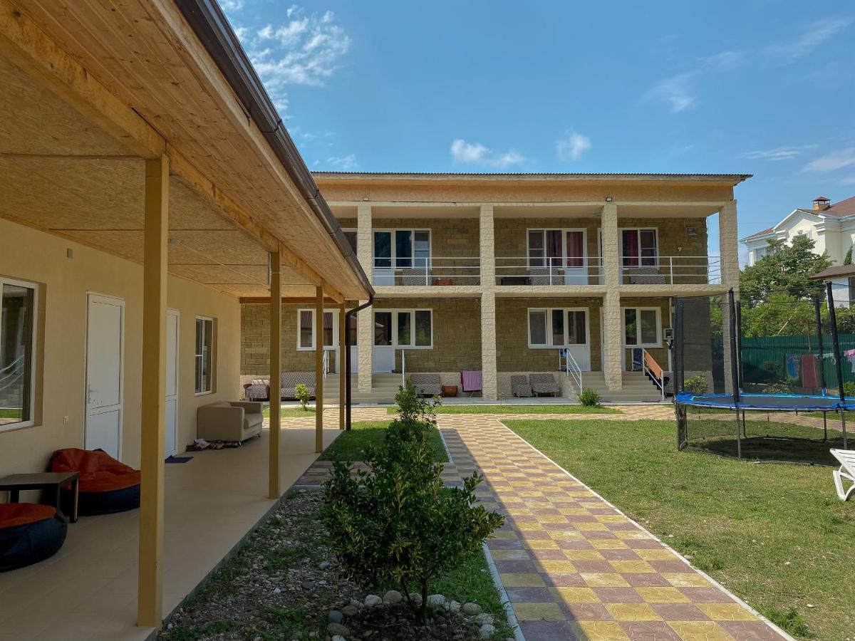 Guest House Harmony Pizunda Exterior foto