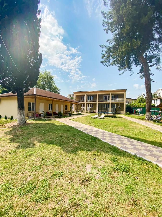 Guest House Harmony Pizunda Exterior foto