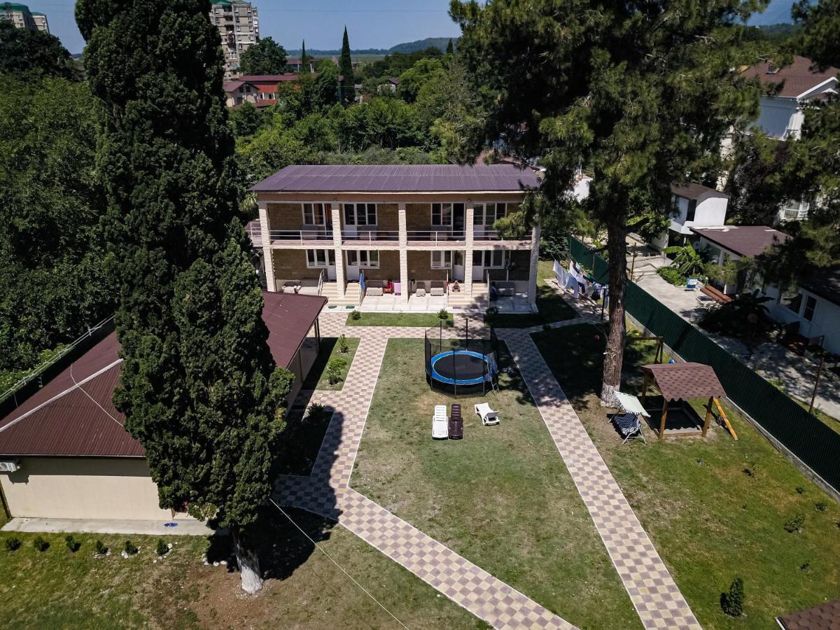 Guest House Harmony Pizunda Exterior foto