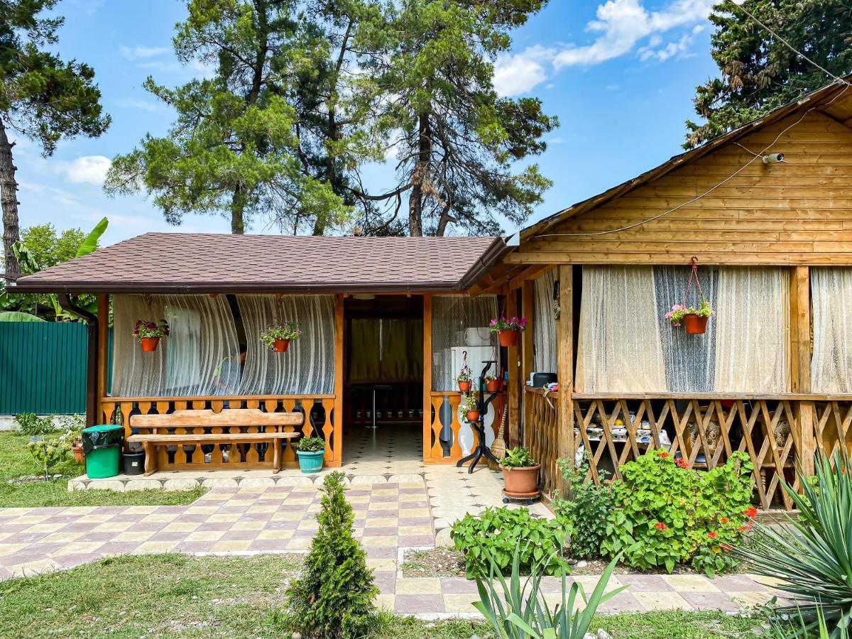Guest House Harmony Pizunda Exterior foto